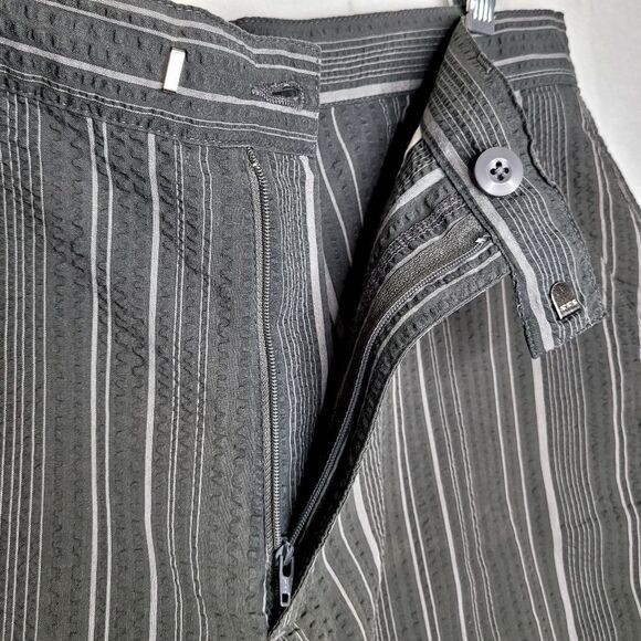 Patagonia Textured Organic Cotton Gray Flat Front Shorts Size 33 - Picture 2 of 5